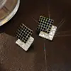 Novos Brincos de Pérola em Forma de Diamante Estilosos para Mulheres 2026, Brincos Versáteis de Nicho de Alta Qualidade com Temperamento Único, Atacado