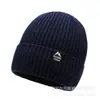 Novo Chapéu de Tricô Quente Masculino Estilo Coreano de Inverno, Gorro à Prova de Frio com Forro de Fleece para Uso Externo, Chapéu Versátil da Moda para Mulheres