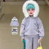 Roupas infantis Pear sugar jaqueta com capuz para menina agasalho de inverno estiloso com gola de pelo top com capuz para crianças roupas para bebê menina Classe A
