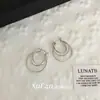 Pendientes de cruz tridimensionales estilo metal para mujer, pendientes simples retro de alta calidad, pendientes de temperamento único para cara redonda