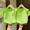 Camiseta de Manga Corta 100% Algodón para Niños 2026 Nuevo Verano Ropa para Niños Moda Fresca Estilo Callejero Versión Coreana Top de Manga Media Verano Delgado