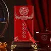 Sobres Rojos de Gamuza de Alta Gama Específicos para Bodas con el Carácter de Felicidad, Sobres Rojos para Regalo de Boda de Mil Yuanes 2026 Venta al por Mayor