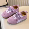 Zapatillas deportivas para niñas, nueva colección primavera/otoño 2026, zapatillas de entrenamiento alemanas de suela blanda, zapatillas casuales de cara suave para niños, zapatos versátiles estilo Forrest Gump