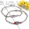 Liquidación Bajo Precio Pulsera Coreana Color Sencillo Pez Pequeño Acero de Titanio Goteo de Pegamento Multicolor Pulsera para Hombres y Mujeres Suministro para Puesto de Mercado Nocturno