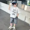 Conjunto de Verano para Niños 2026 Nuevo Elegante Moda Infantil de Verano Camiseta Delgada de Manga Corta Conjunto de Dos Piezas