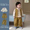 Conjunto de Outono Estilo Old Money para Meninos, Camisa Estilo Coreano, Colete Elegante de Bolinhas Conjunto de Três Peças, Roupa da Moda para Outono
