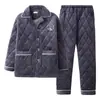 8400 Gris Invierno Talla Extra Grande Set Coral Fleece Tres Capas Engrosado Acolchado Pijama Cálido Ropa de Casa para Hombre