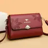 Bolso Pequeño Cuadrado de Cuero Genuino Repujado de Marca para Mujer 2024 Nuevo Bolso Cruzado Elegante Bolso para Madre de Mediana Edad y Mayor Bolso de Hombro de Piel de Vaca