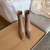 2024 Novas Botas de Salto Alto Salto Grosso Botas Finas Estilo Coreano Versáteis Botas Curtas Simples Botas Curtas Botas da Moda