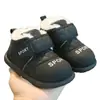 Botas de nieve impermeables de cuero para niños, nuevo modelo de invierno 2026, botas gruesas de algodón para niños, botines antideslizantes para niñas