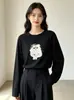 Nueva camiseta base de manga larga de Lyocell estilo coreano de nicho con estampado de gatos, top lindo para mujer coreana con sentido de atmósfera, adecuado para mujeres coreanas