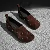 Mocasines de remaches estilo retro para mujer, nuevo modelo otoño 2026, zapatos de tacón grueso sin cordones para el trabajo, mocasines para mujer