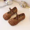Sandálias de Verão Infantis Nova Moda para Meninas, Sapatos de Princesa com Biqueira Fechada, Design Trançado Vazado, Solado Macio, Sapatos Antiderrapantes para Crianças Pequenas