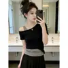 Camiseta de manga curta ombro a ombro falsa de duas peças inspirada em design para mulheres, tamanho plus size, para MM gordinha, topzinho super bonito e com ótima aparência para o verão
