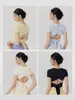 26 Roupas de Yoga de Manga Curta com Bojo Oem Feminina Justa Modeladora Pilates Camisetas Esportivas Roupas de Yoga Personalizadas Customização