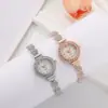 Reloj de Pulsera de Cuarzo para Mujer, Elegante Reloj Pequeño de Esfera Deslizante, Moderno Reloj de Pulsera para Mujer Incrustado con Diamantes, Popular en Tiktok