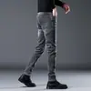 Jeans Negros de Alta Gama para Hombre, Temporada Primavera/Otoño 2026, Corte Delgado, Skinny, Desgastados, Marca de Moda, Pantalones Largos Elásticos, Versátiles para Hombre