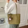 Bolsa tote Melard de couro macio texturizado e tramado retrô para mulheres, nova bolsa tipo balde de grande capacidade para o dia a dia 2026