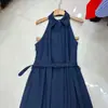 Vestido Camisa de Color Sólido Nanyou Europeo, Americano y Australiano de Nicho con Escote Halter Espalda Descubierta Sin Mangas Solapa Falda Larga