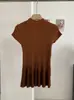 KEKEZOON Gola alta manga curta barra em cauda de peixe elástico macio slim fit cor sólida malha top 8763