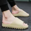 Comercio Exterior Talla Grande Verano 2022 Nuevo Coco Kanye Suela Gruesa Pantuflas para Parejas Pantuflas de Moda