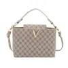 Bolsa de Mão de Design de Nicho de Luxo Leve Tote Saco Balde para Mulheres 2026 Estilo Novo Transfronteiriço Bolsa de Ombro com Temperamento Fashion