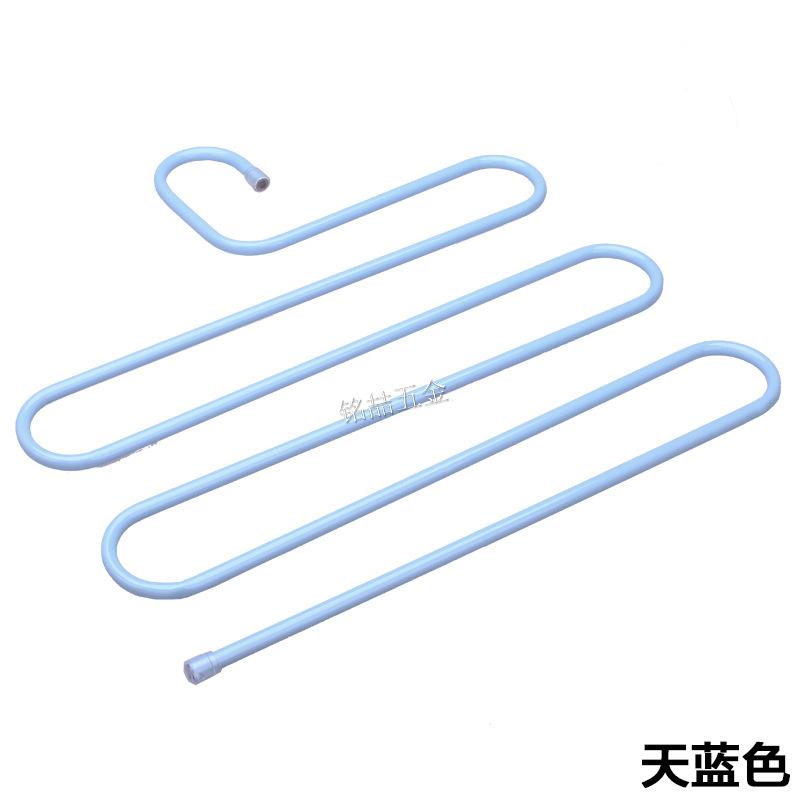 天蓝色