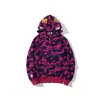 2026 nova marca da moda transfronteiriça moletom com zíper camuflado de tubarão Bape, jaqueta com capuz masculina primavera/outono, estampa digital, atacado