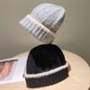 2023 Otoño e Invierno Nuevo gorro de lana para mujer, cálido gorro de lana con protección para los oídos, gorro pequeño con aspecto de cara, gorro de moda que combina con todo y con gran circunferencia de la cabeza.