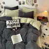 Conjunto Quatro Peças de Veludo Leite Espessado de Inverno Lençóis de Cama Quentes com Forro de Lã Capa de Edredom Veludo para Bebê Cor Lisa Conjunto de Três Peças para Dormitório