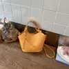 Bolso de Mano de Moda Estilo Coreano para Mujer 2026 Verano Nuevo Estilo Cesta de Verduras Bolso Cubo Sencillo Bolso Cruzado de Hombro Personalizado