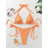 Nuevo Bikini de Tres Piezas Sin Espalda Ajustado Estilo Europeo y Americano, Traje de Baño Sexy con Abertura
