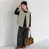 Nuevo conjunto casual de otoño para niñas: chaleco, camiseta básica, pantalones anchos a cuadros, conjunto de tres piezas, pantalones anchos de primavera y otoño, camiseta de manga larga