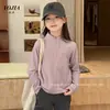 Camiseta interior básica para niñas YOJIA, nueva y elegante para otoño/invierno 2026, perfecta para uniformes escolares, camiseta de manga larga, ropa de invierno para niños