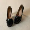 Mocasines de Estilo Retro para Viajar, Zapatos Pequeños de Cuero Versátiles para Mujer, Nuevo Estilo Otoño Tacones Altos Negros con Tacón Grueso y Lazos