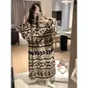 Pijama feminino de fleece coral, design retrô estilo coreano outono/inverno, roupão com capuz espesso, roupa de casa quente, atacado para vendas transfronteiriças