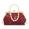 2026 Elegante Bolso de Banquete Jacquard 3D Nuevo Estilo Chino Bolso de Mano con Perlas Cadena para Hombro Hanfu Qipao Negro