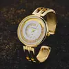 Nuevo súper venta CANSNOW reloj pulsera personalidad Esfera ovalada reloj de cuarzo femenino moda salvaje reloj para chicas en stock