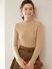 Nova blusa de base de malha de cashmere para outono e inverno, gola semi-alta da moda, manga longa, quente, amiga da pele, confortável, simples, para mulheres