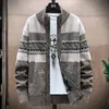 Cárdigan de Punto Jacquard con Cuello Alto Estilo Étnico Retro para Hombre, Suéter Holgado con Rayas de Bloques de Color, Abrigo, Ropa de Hombre