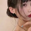 No es necesario quitarse los pendientes al dormir, Diseño de nicho de lujo accesible para mujer, Pendientes de aro lisos de estilo frío de alta gama, Hebillas de oreja y pendientes