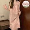 Estilo Japonês Sweet Crayon Shin-new Mesmo Estilingue Conjunto de Três Peças Pijamas Mulheres Bonito Tecido Bolha Algodão Conjunto com Almofada no Peito