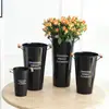 Cubo de flores metálico con mango de madera negro, cubo de arreglo para floristería, cubo para flores hidropónicas caseras, cubo de flores de hierro de pie, transfronterizo