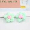 Bonita flor de lana de hojaldre, broche de flores de punto hecho a mano, pequeño material decorativo hecho a mano, accesorios para el cabello para niños.