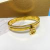 Pulseira de aço titânio alto luxo mais vendida popular nicho simples Coringa mais vendida vendas diretas de fábrica