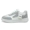 Zapatillas blancas transpirables QW-015 para estudiantes, nueva colección primavera 2026, zapatillas deportivas casual con plataforma de moda