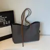 Bolsa de Lona para Mulheres, Grande Capacidade, Novo Estilo 2026, Bolsa de Ombro Versátil Casual, Bolsa Tote Muito Estilosa para Estudantes que Vão para a Aula