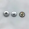Broche de Presión Metálico 312 # Tres Piezas de Broche Oculto Broches de Presión Metálicos Bronce Antiguo, Versátil para Chaquetas, Tres Piezas en Stock.