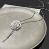 Colar de Pétalas de Rosa de Nicho Luz de Luxo Metal Ajustável Clavícula Cadeia All-match High-end Cool Style Colar