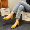 Zapatos de Piel Genuina y Gamuza Estilo Nuevo 2026 para Mujer, Tacón Grueso, Punta Cuadrada, Boca Baja, Hebilla de Perla Francesa, Zapatos Rojos de Boda, Zapatos para Ir al Trabajo